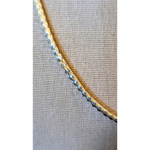 925 Sterling Paw Print Pendant on Thin Woven 925 Silver Italy 16-18" Collar - Picture 3 of 8